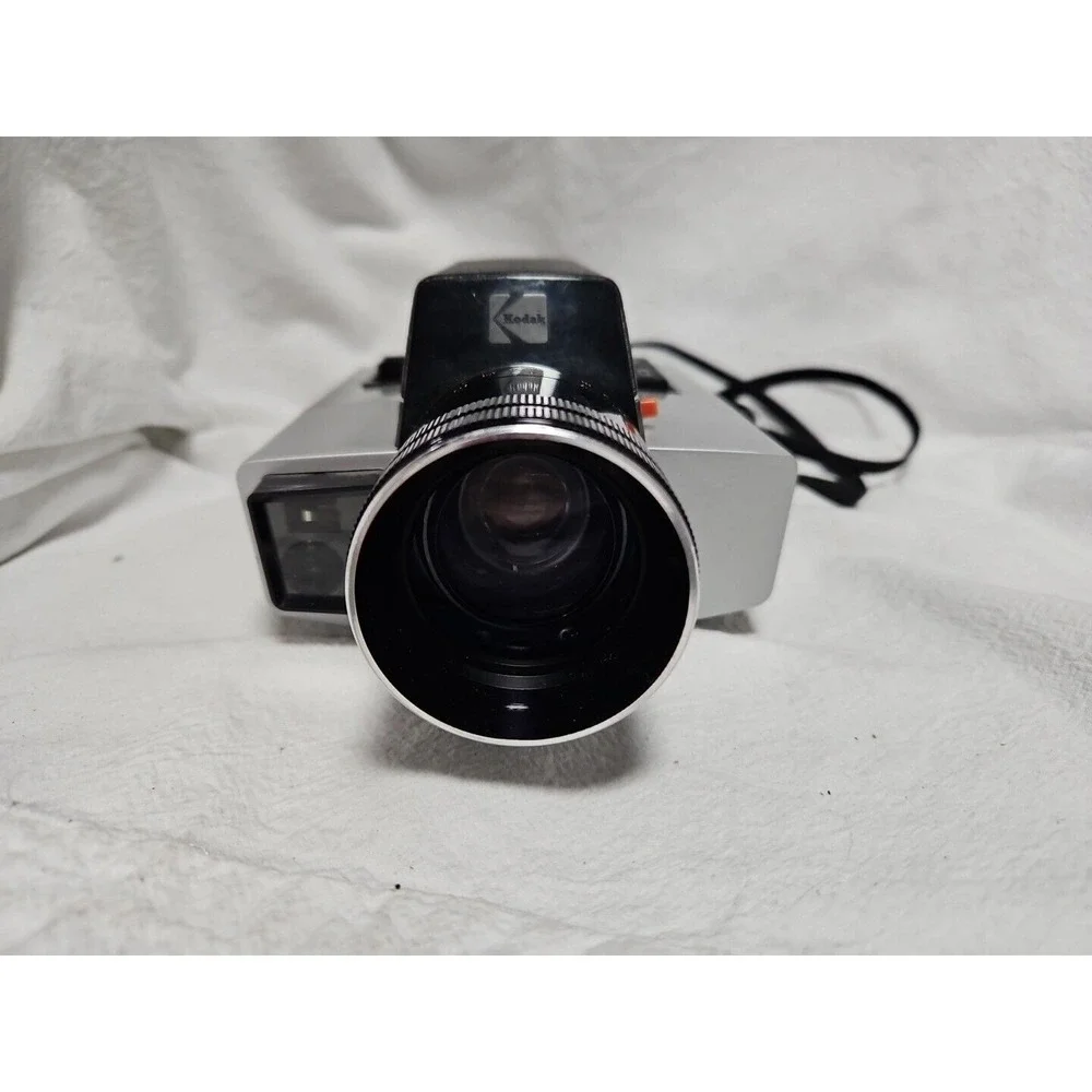 1973 Kodak‎ XL 362 movie camera. Untested. As-is